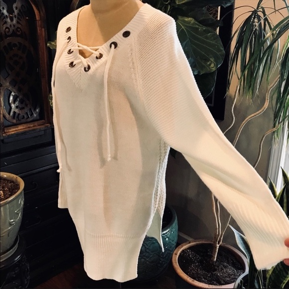 Destiny lace up winter white tunic sweater - Picture 11 of 11